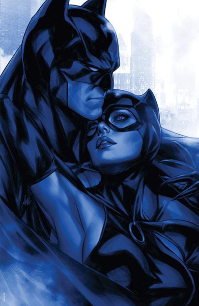 BATMAN #135 CVR J INC STANLEY ARTGERM LAU FOIL VAR (#900)